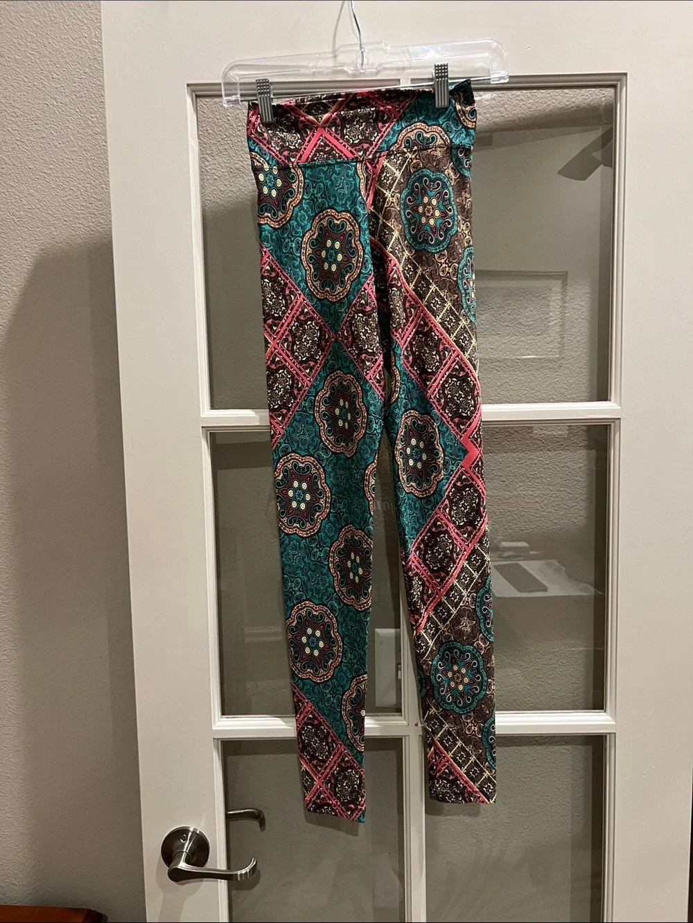 FREE w/purchase Liquido Teal Pink Brown Medallion Print Leggings - Picture 1 of 4